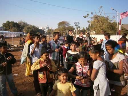 FREE BUBBLE FLYING AND SNACKS