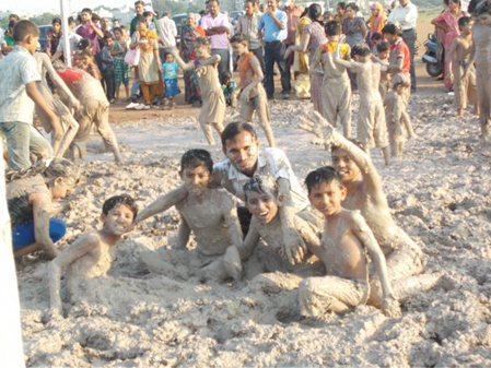 Prayatna Foundation - POINEER OF DIFFERENT SOCIAL ACTIVITY