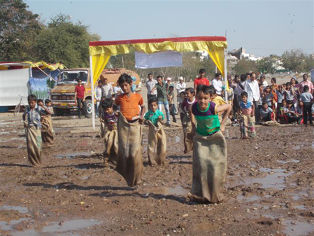 OPEN BHAVNAGAR MUD- SACK RACE AND SNACKS